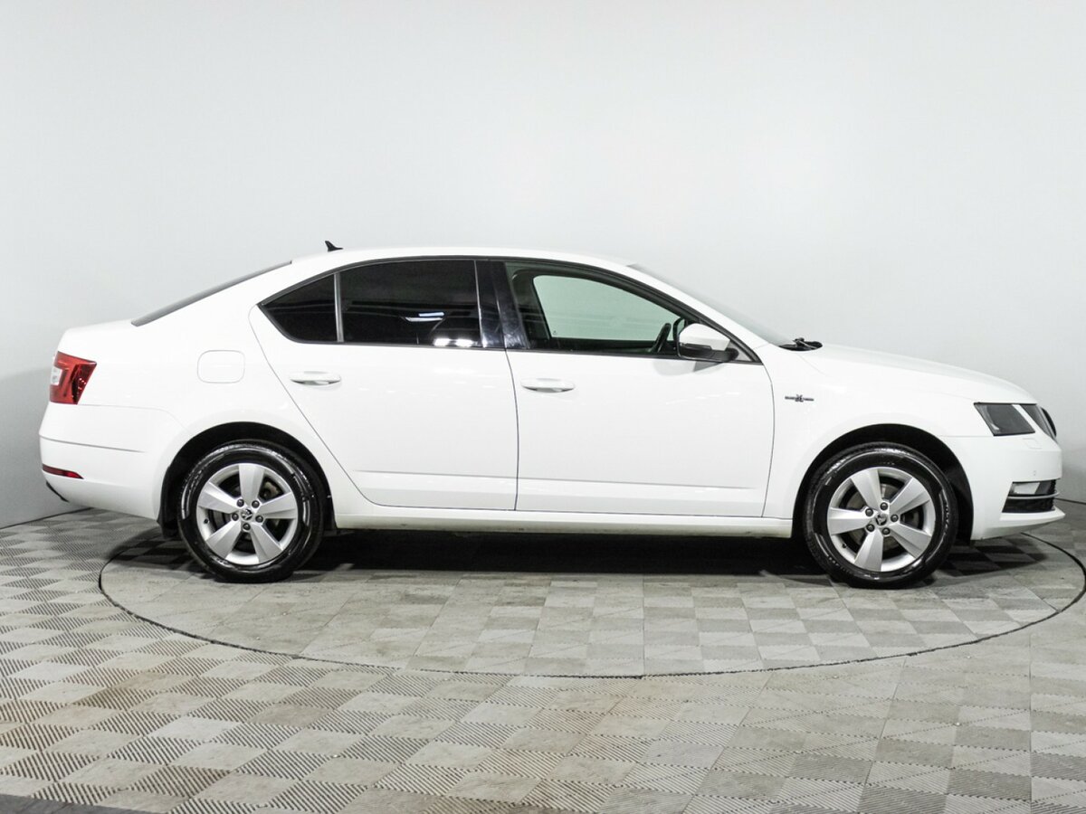 Skoda Octavia б/у, 2019, Автоматическая. Фото: #3