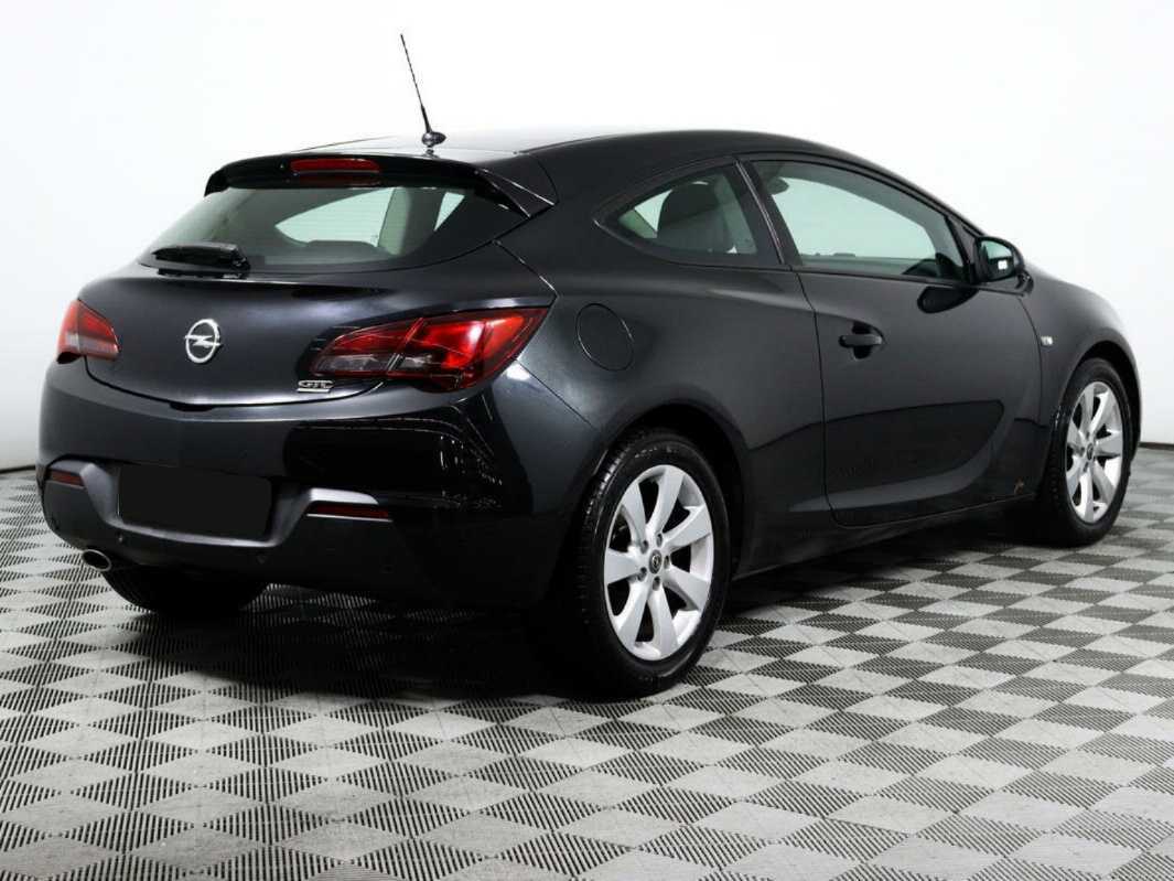 Opel Astra б/у, 2012, Механическая. Фото: #4