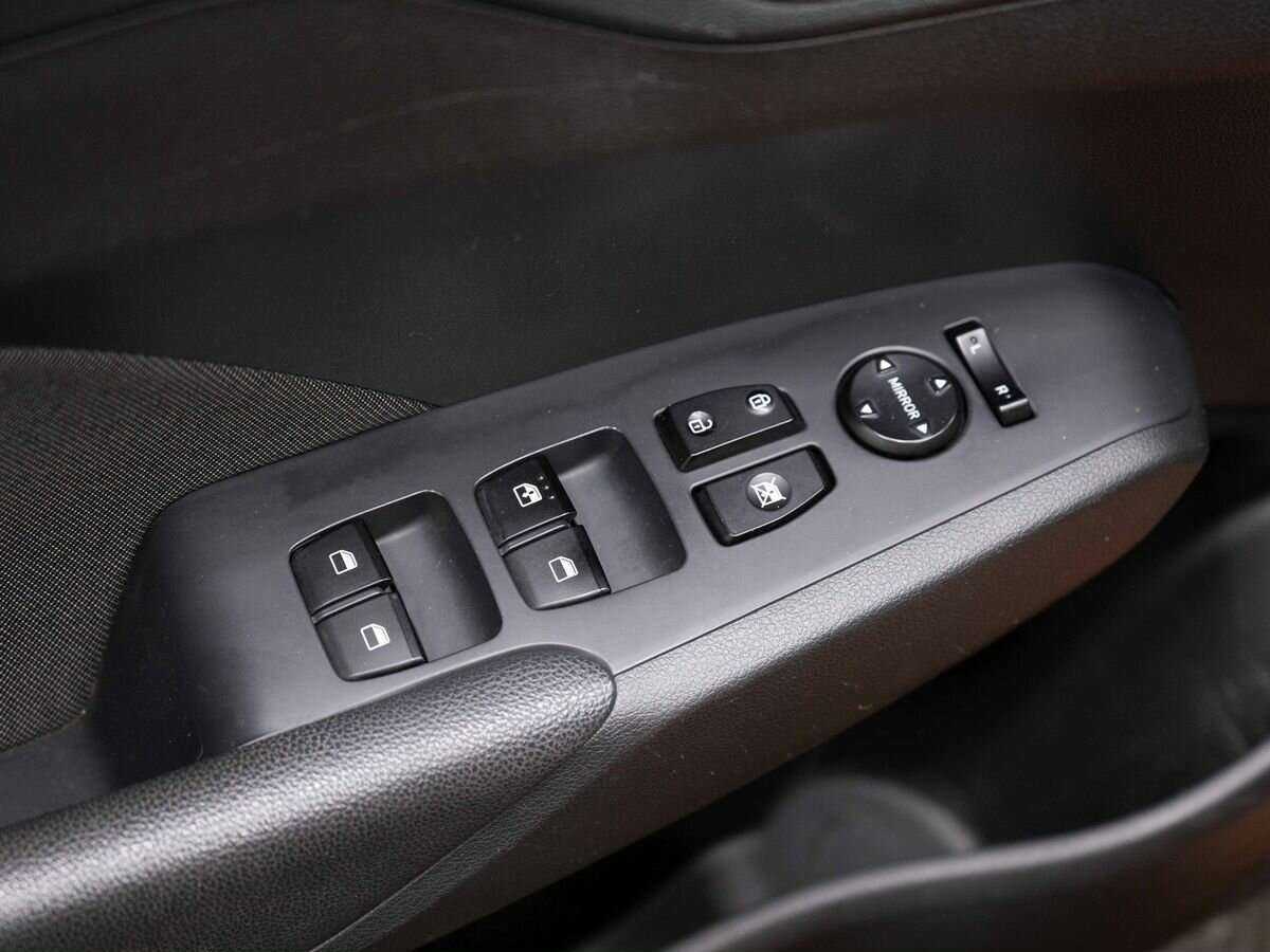 Hyundai Solaris б/у, 2018, Механическая. Фото: #17