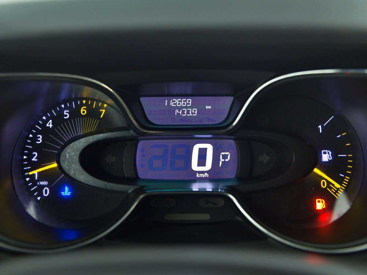 Renault Kaptur б/у, 2016, Автоматическая. Фото: #13