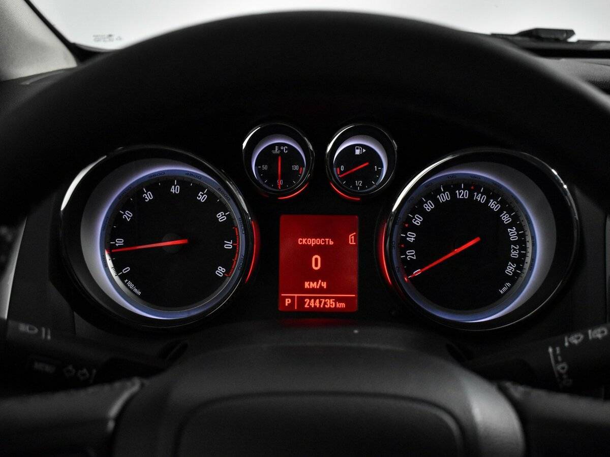 Opel Astra б/у, 2013, Автоматическая. Фото: #17