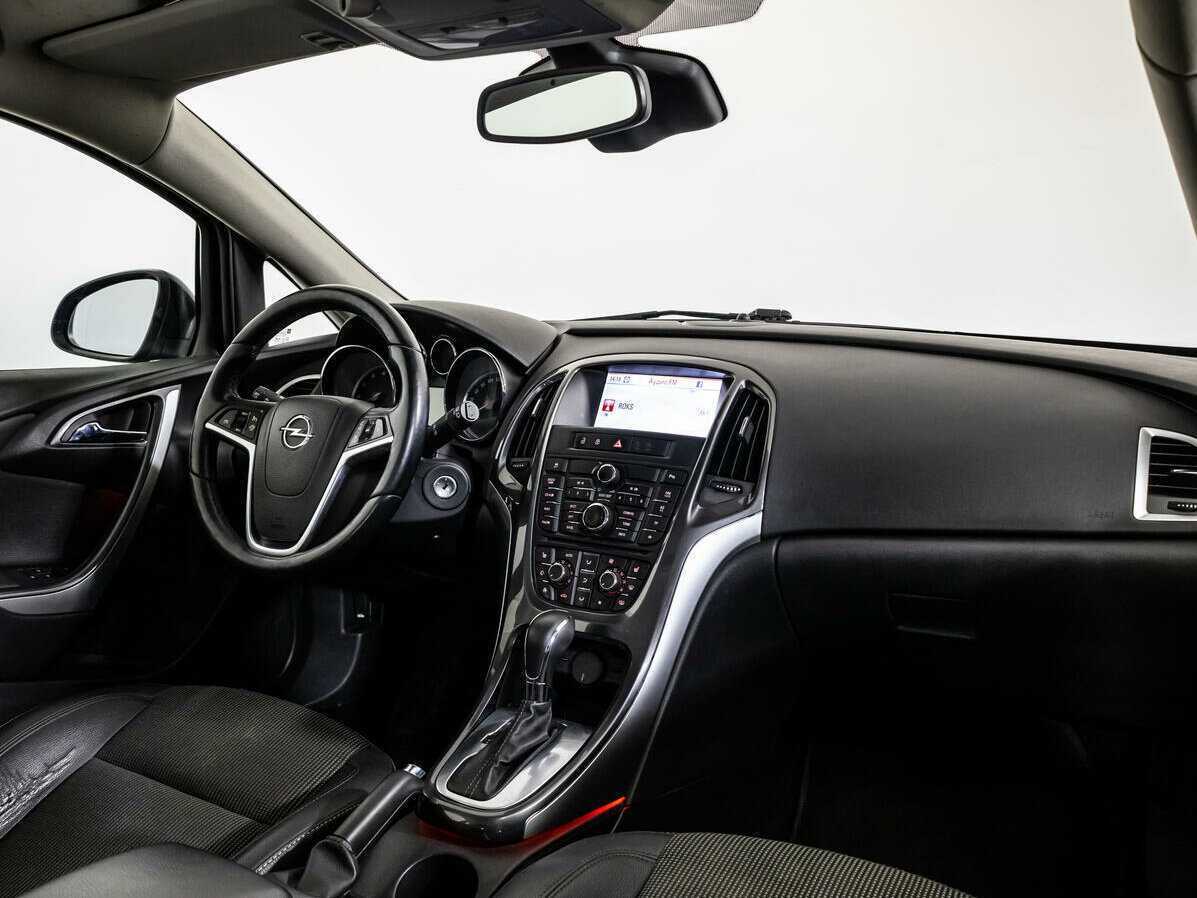 Opel Astra б/у, 2012, Автоматическая. Фото: #6