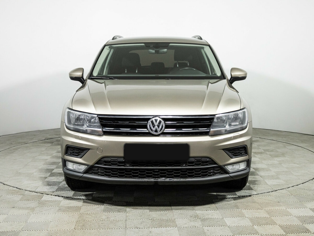 Volkswagen Tiguan б/у, 2017, Роботизированная. Фото: #1