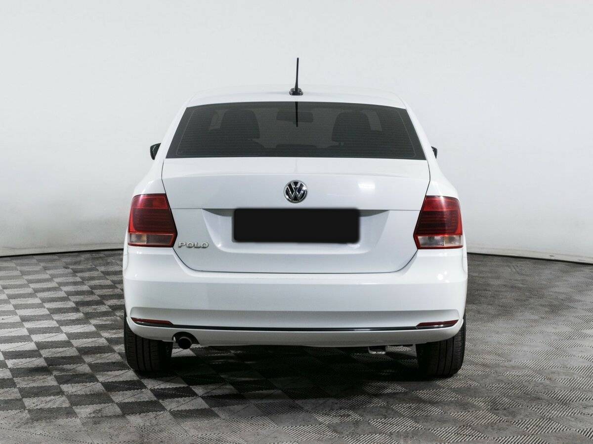 Volkswagen Polo б/у, 2018, Механическая. Фото: #4