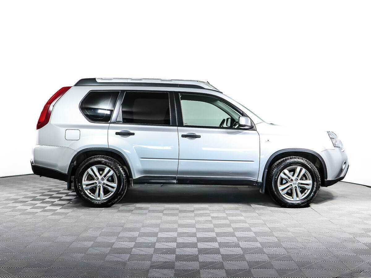 Nissan X-Trail б/у, 2013, Механическая. Фото: #2