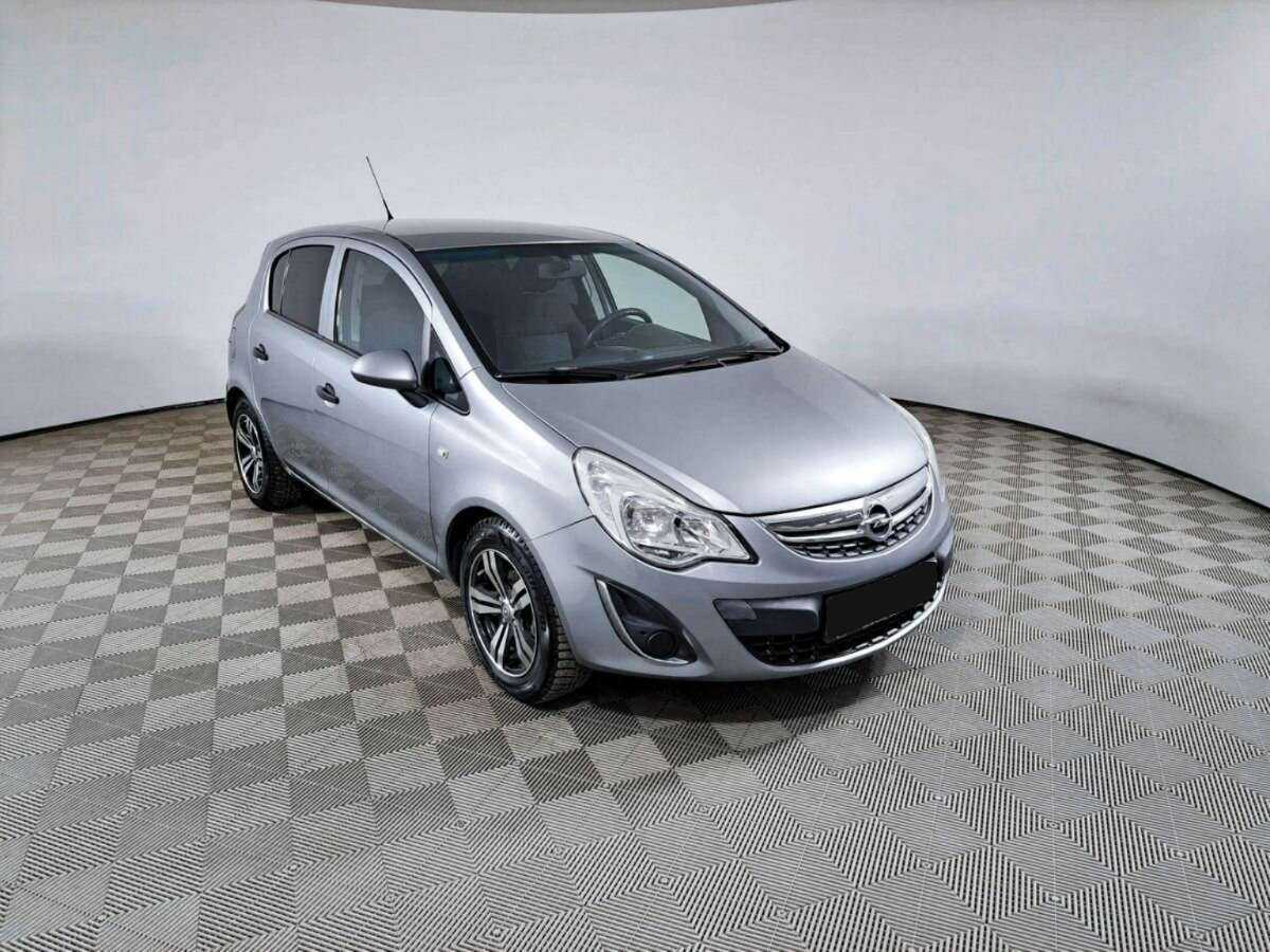 Opel Corsa б/у, 2012, Механическая. Фото: #2