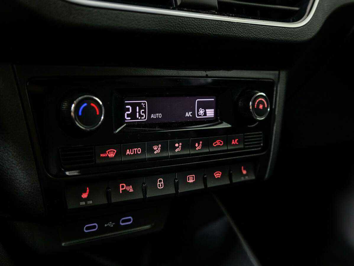 Volkswagen Polo б/у, 2020, Автоматическая. Фото: #17