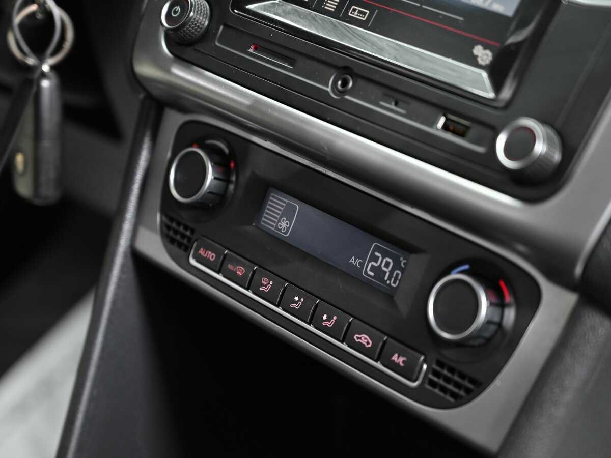 Volkswagen Polo б/у, 2017, Механическая. Фото: #10