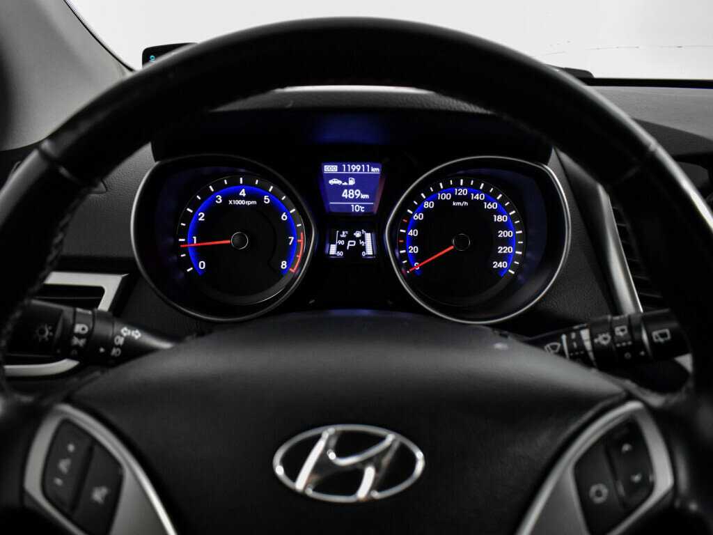 Hyundai i30 б/у, 2013, Автоматическая. Фото: #19