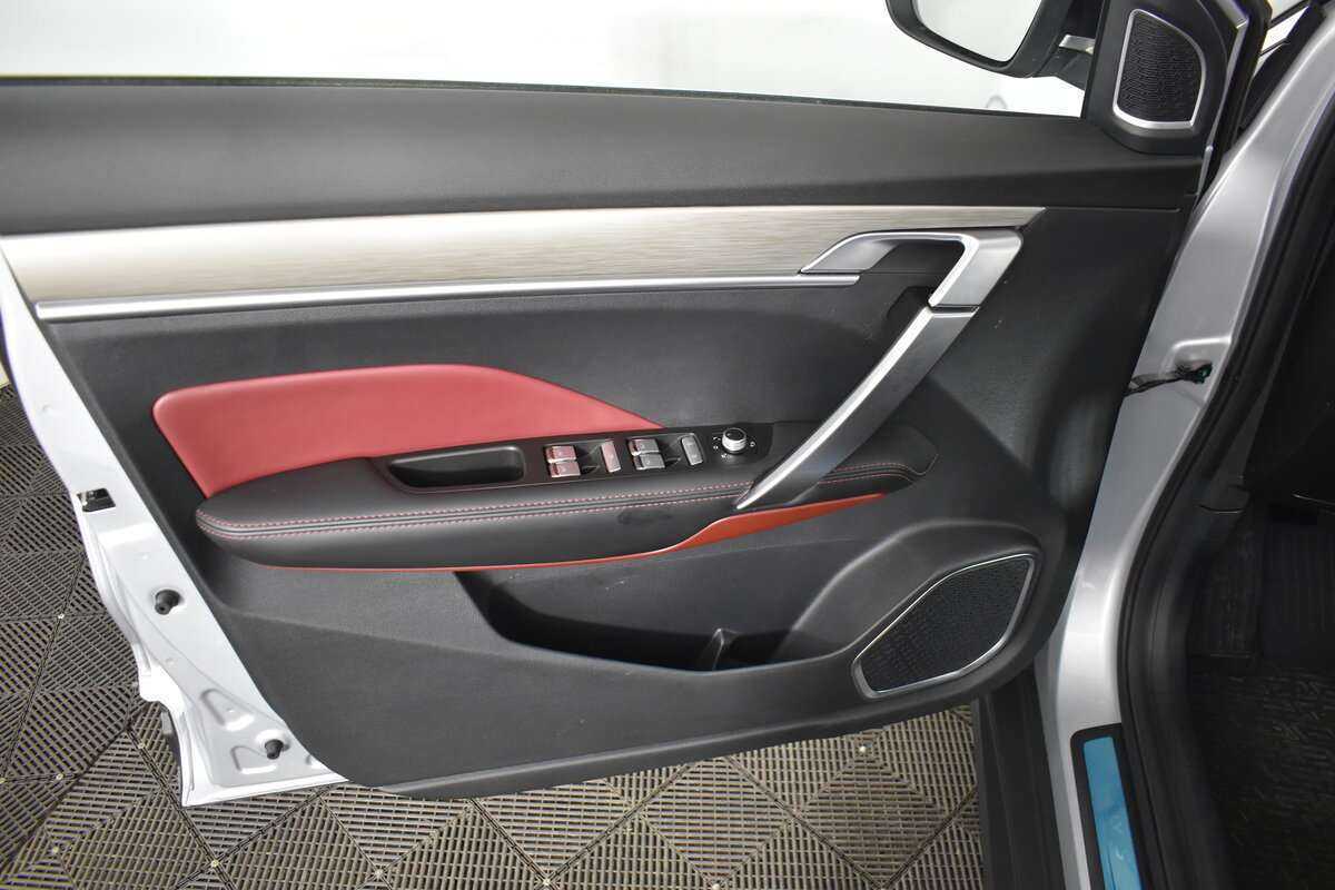 Geely Coolray б/у, 2021, Роботизированная. Фото: #13