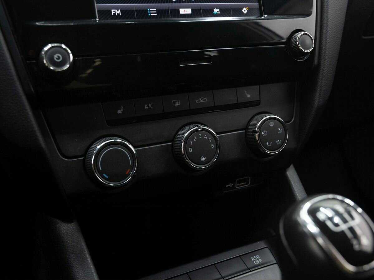 Skoda Octavia б/у, 2019, Механическая. Фото: #17