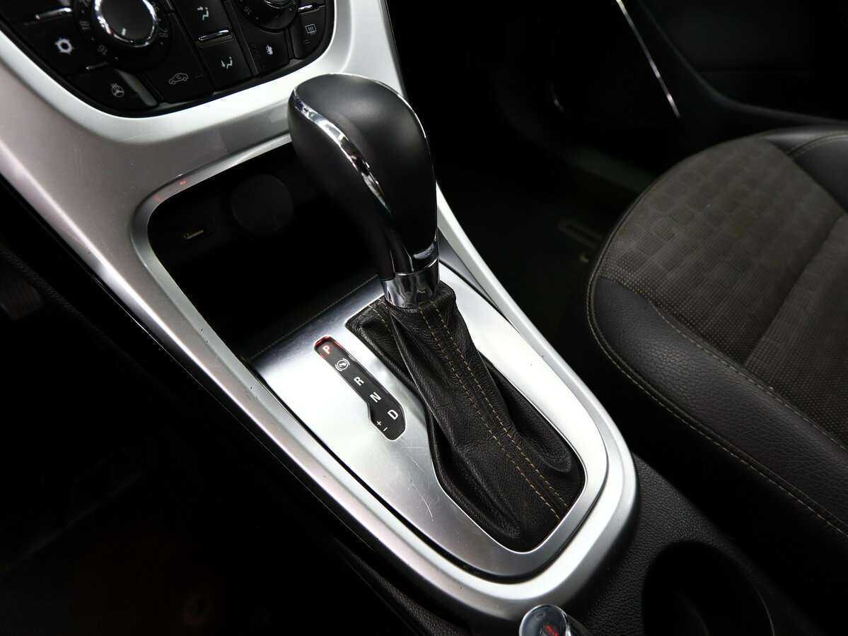 Opel Astra б/у, 2014, Автоматическая. Фото: #16