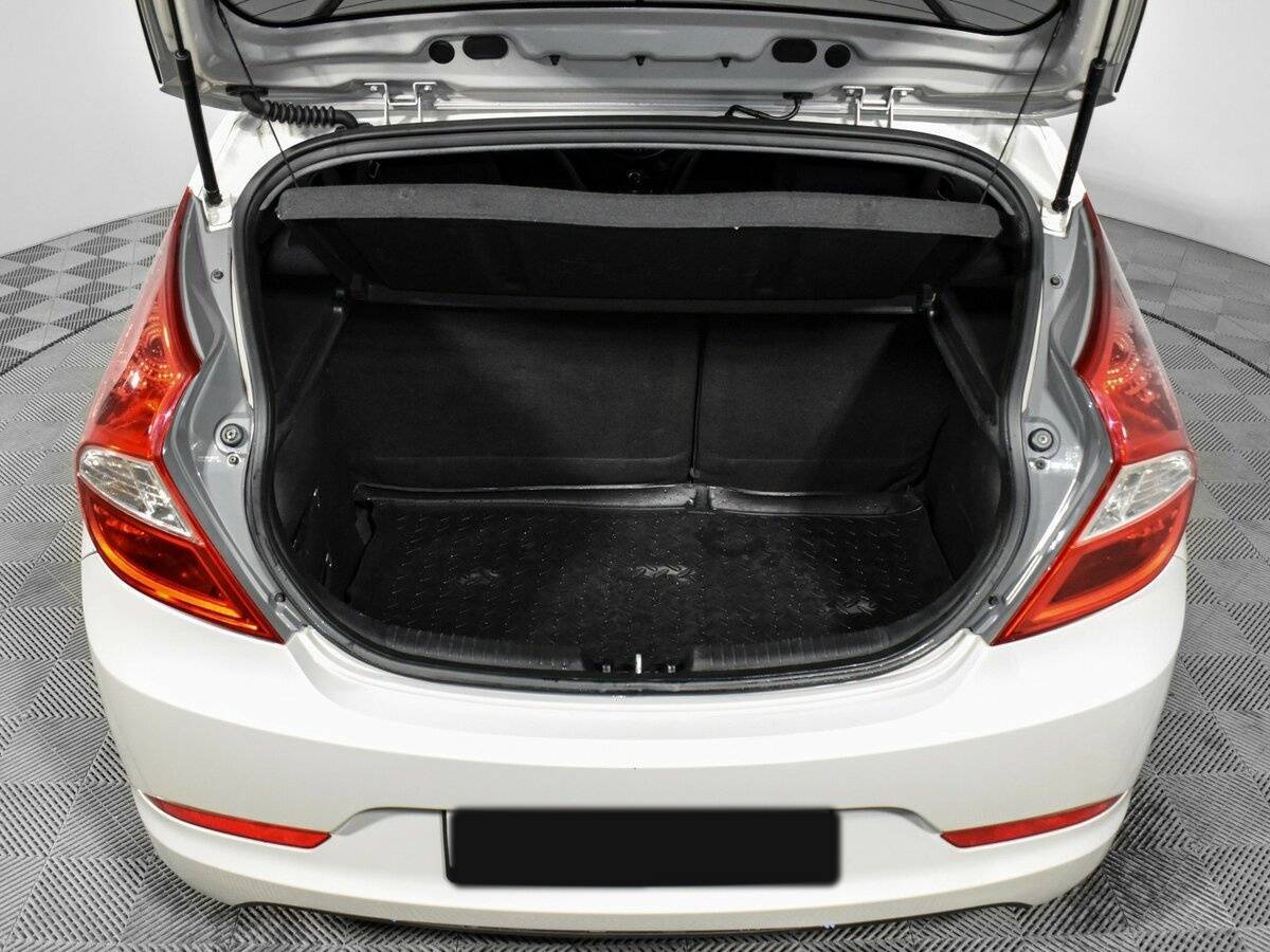 Hyundai Solaris б/у, 2015, Автоматическая. Фото: #17