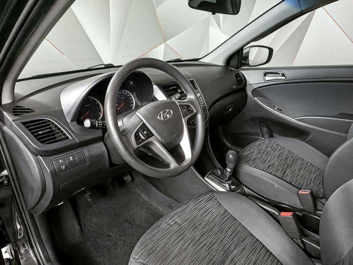 Hyundai Solaris б/у, 2016, Механическая. Фото: #12