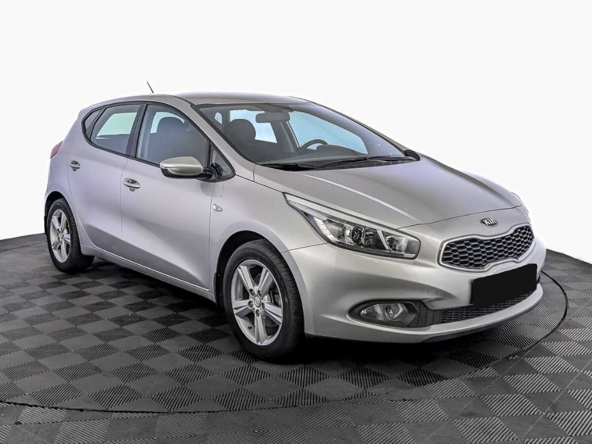 Kia Ceed б/у, 2015, Механическая. Фото: #2
