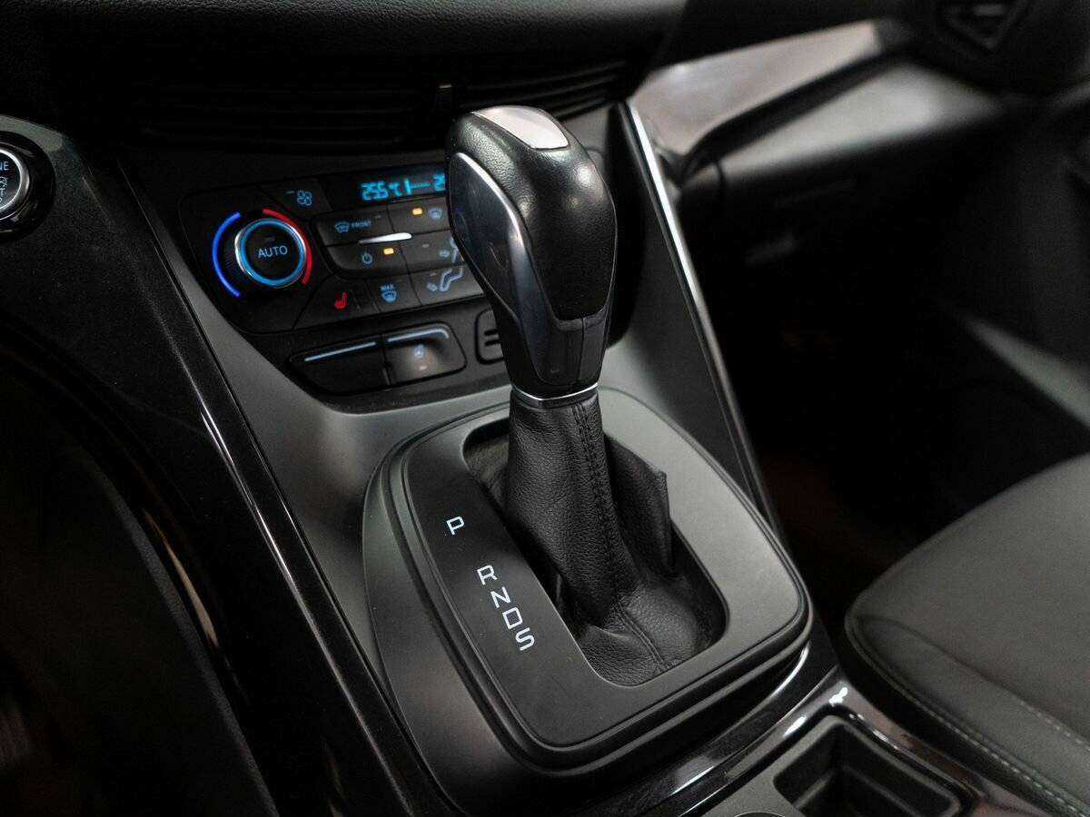 Ford Kuga б/у, 2017, Автоматическая. Фото: #11