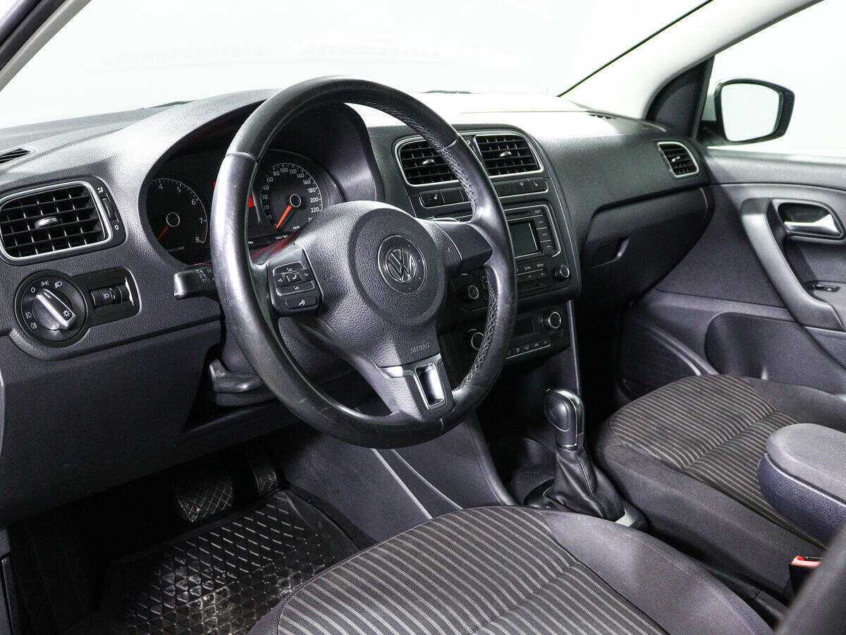 Volkswagen Polo б/у, 2014, Автоматическая. Фото: #13