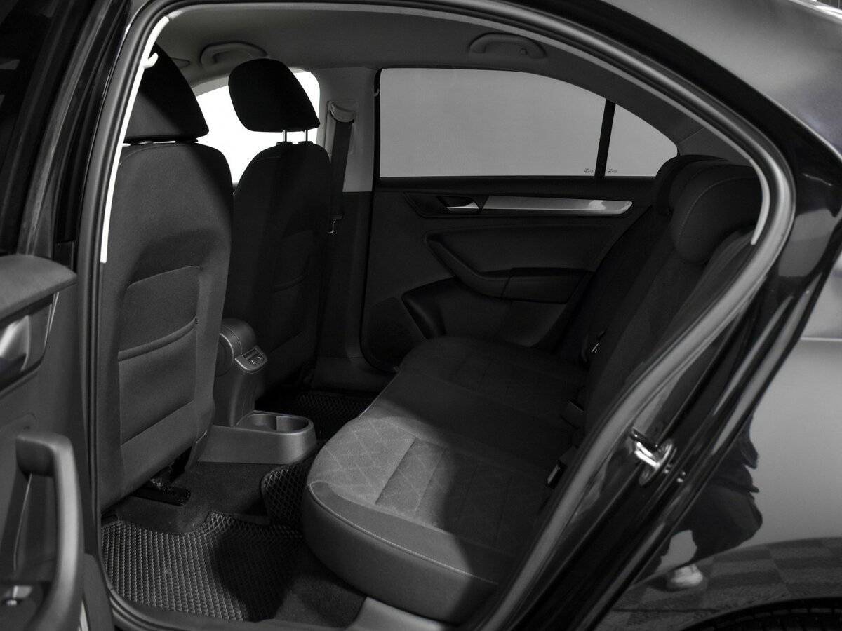 Volkswagen Polo б/у, 2021, Роботизированная. Фото: #11