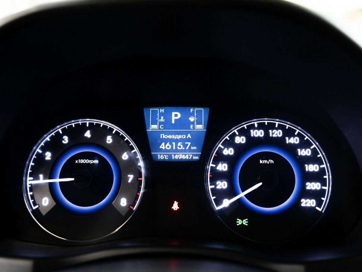 Hyundai Solaris б/у, 2015, Автоматическая. Фото: #11