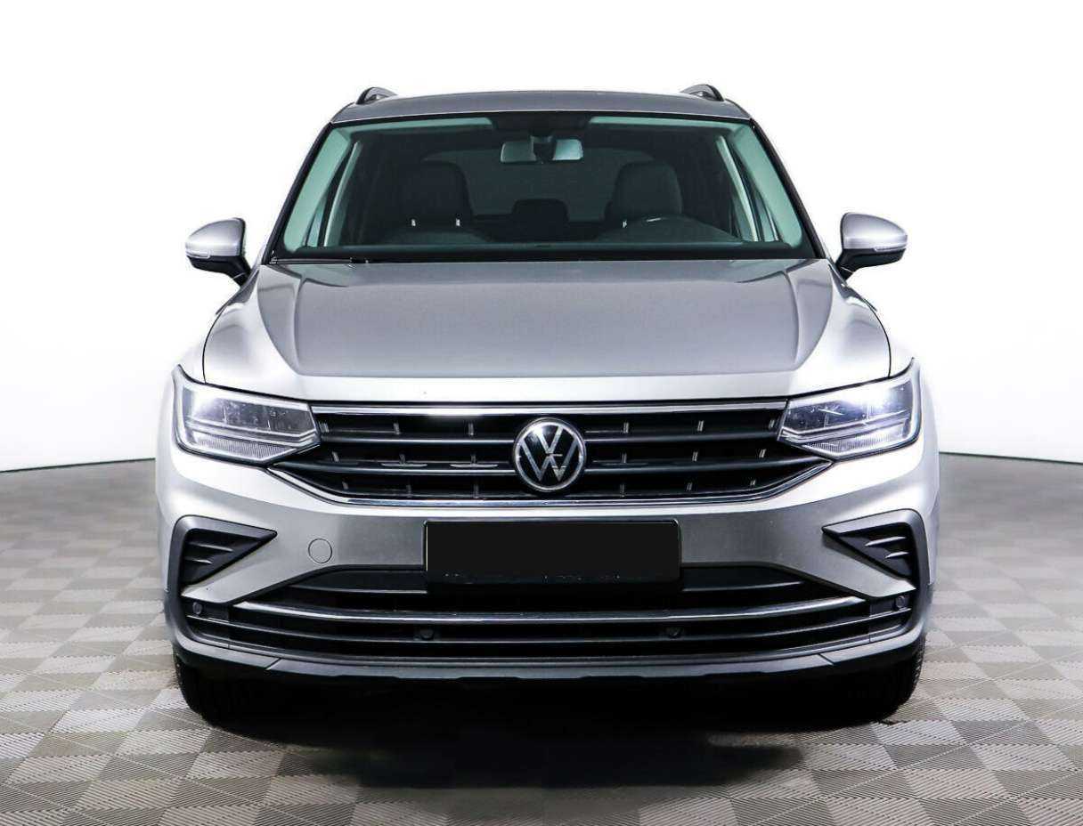 Volkswagen Tiguan б/у, 2020, Роботизированная. Посмотреть фото