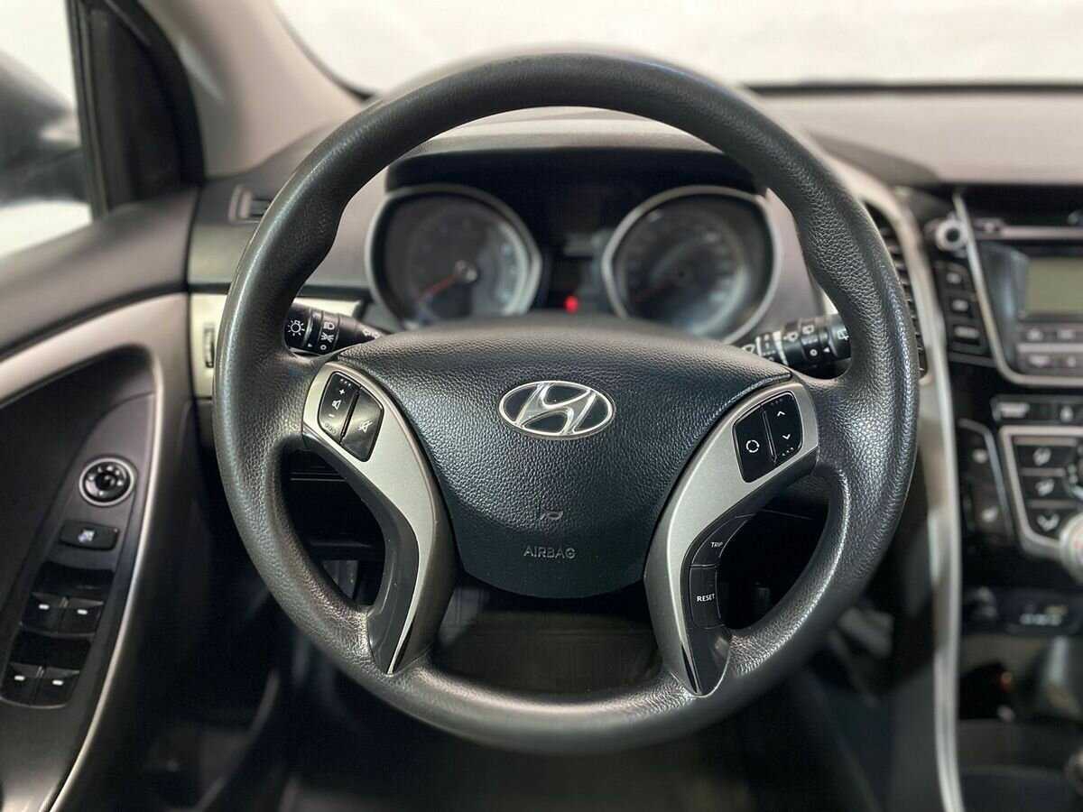 Hyundai i30 б/у, 2013, Механическая. Фото: #10