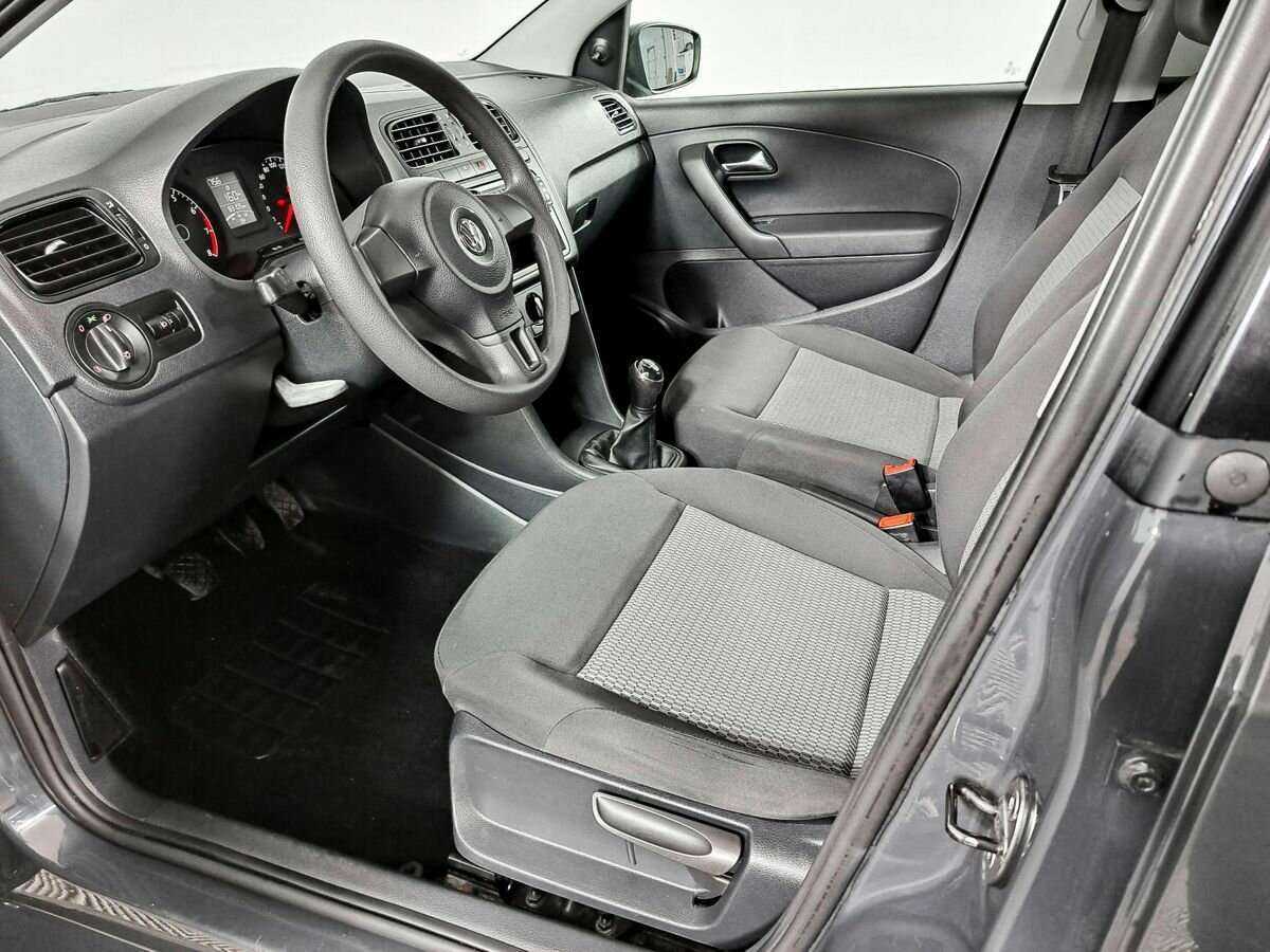 Volkswagen Polo б/у, 2014, Механическая. Фото: #12