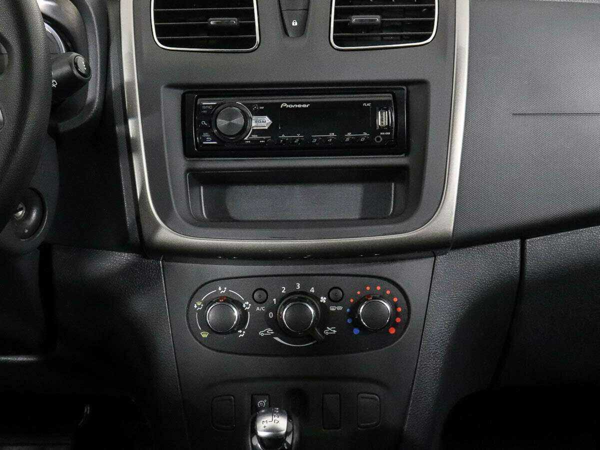 Renault Sandero б/у, 2018, Автоматическая. Фото: #10