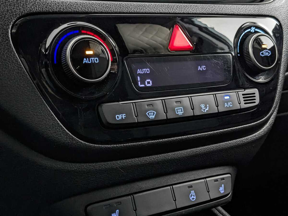 Hyundai Solaris б/у, 2020, Механическая. Фото: #16