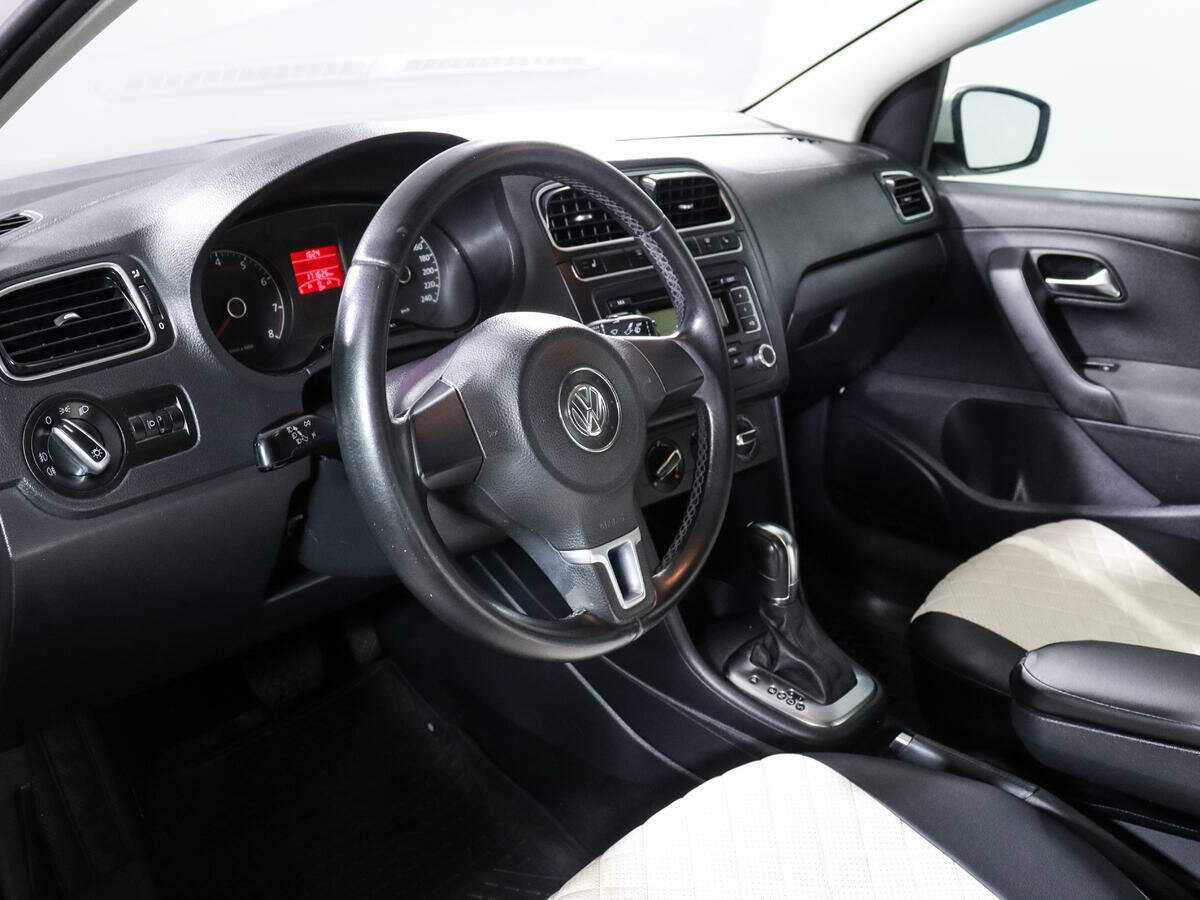 Volkswagen Polo б/у, 2012, Автоматическая. Фото: #13