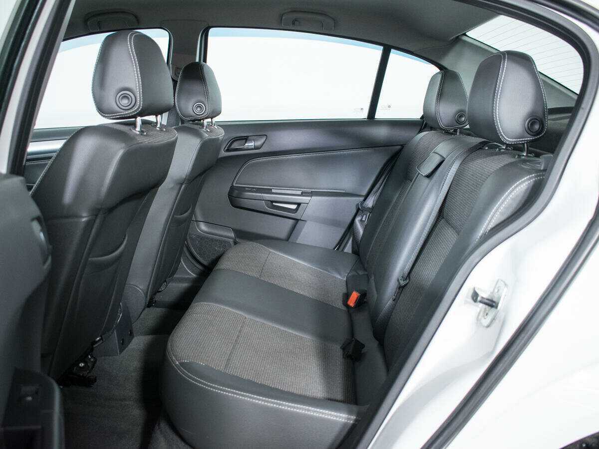 Opel Astra б/у, 2014, Механическая. Фото: #9