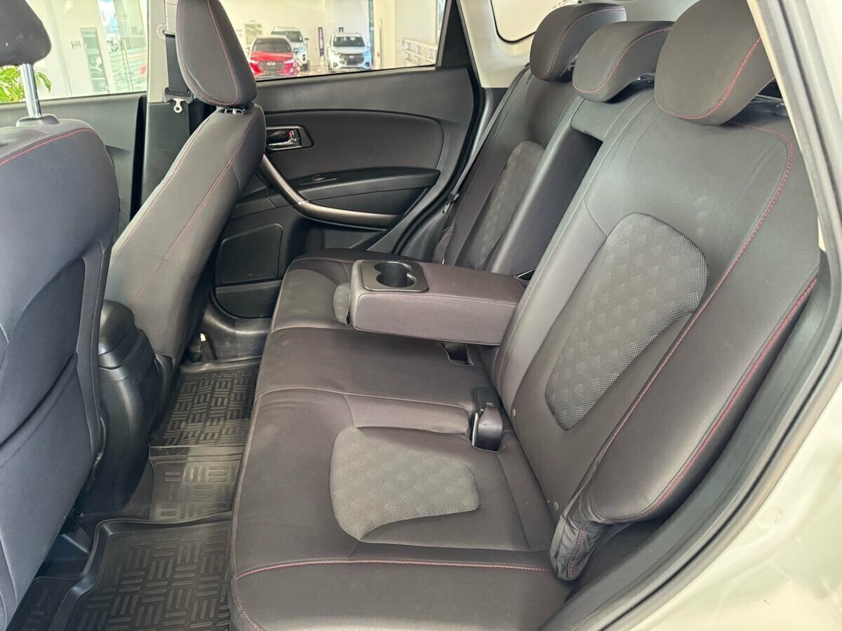 FAW Besturn X80 б/у, 2017, Автоматическая. Фото: #23