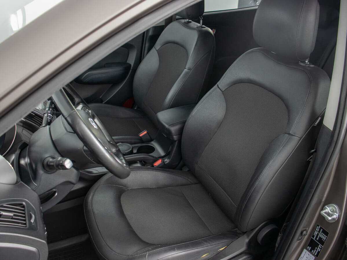 Hyundai ix35 б/у, 2014, Автоматическая. Фото: #11