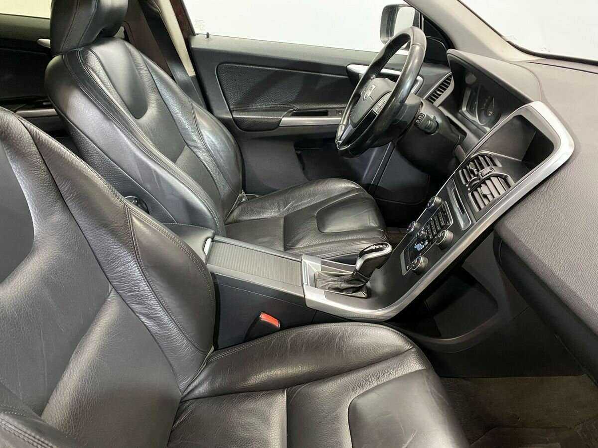 Volvo XC60 б/у, 2013, Автоматическая. Фото: #9