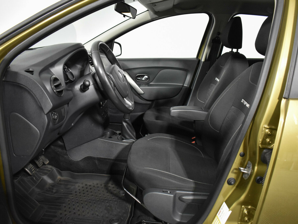 Renault Sandero б/у, 2016, Механическая. Фото: #7