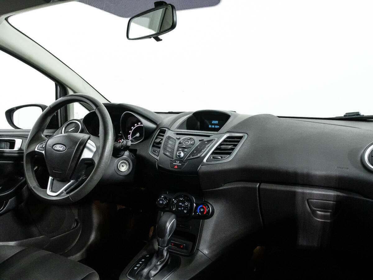 Ford Fiesta б/у, 2016, Роботизированная. Фото: #8