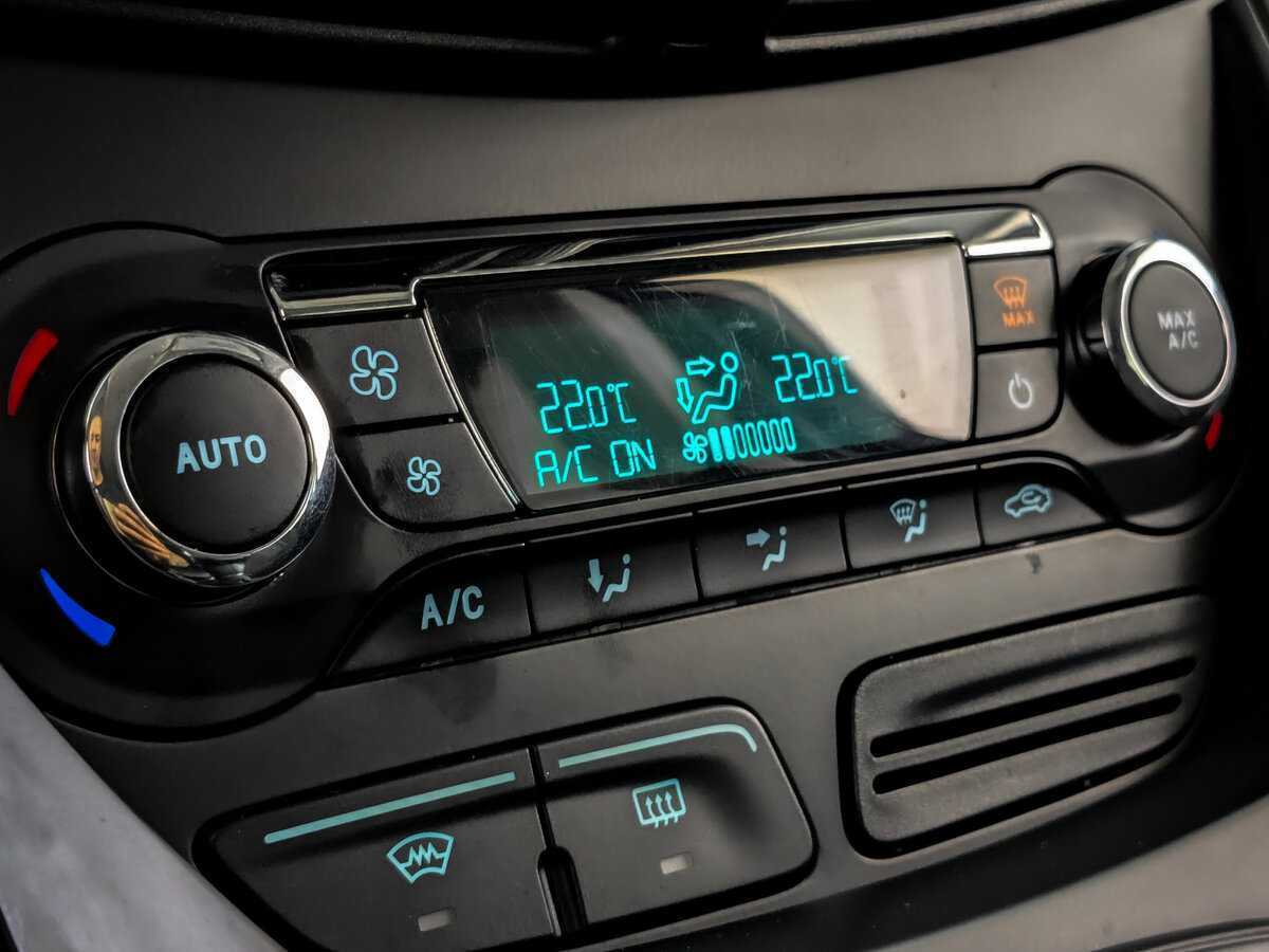 Ford Kuga б/у, 2016, Автоматическая. Фото: #19