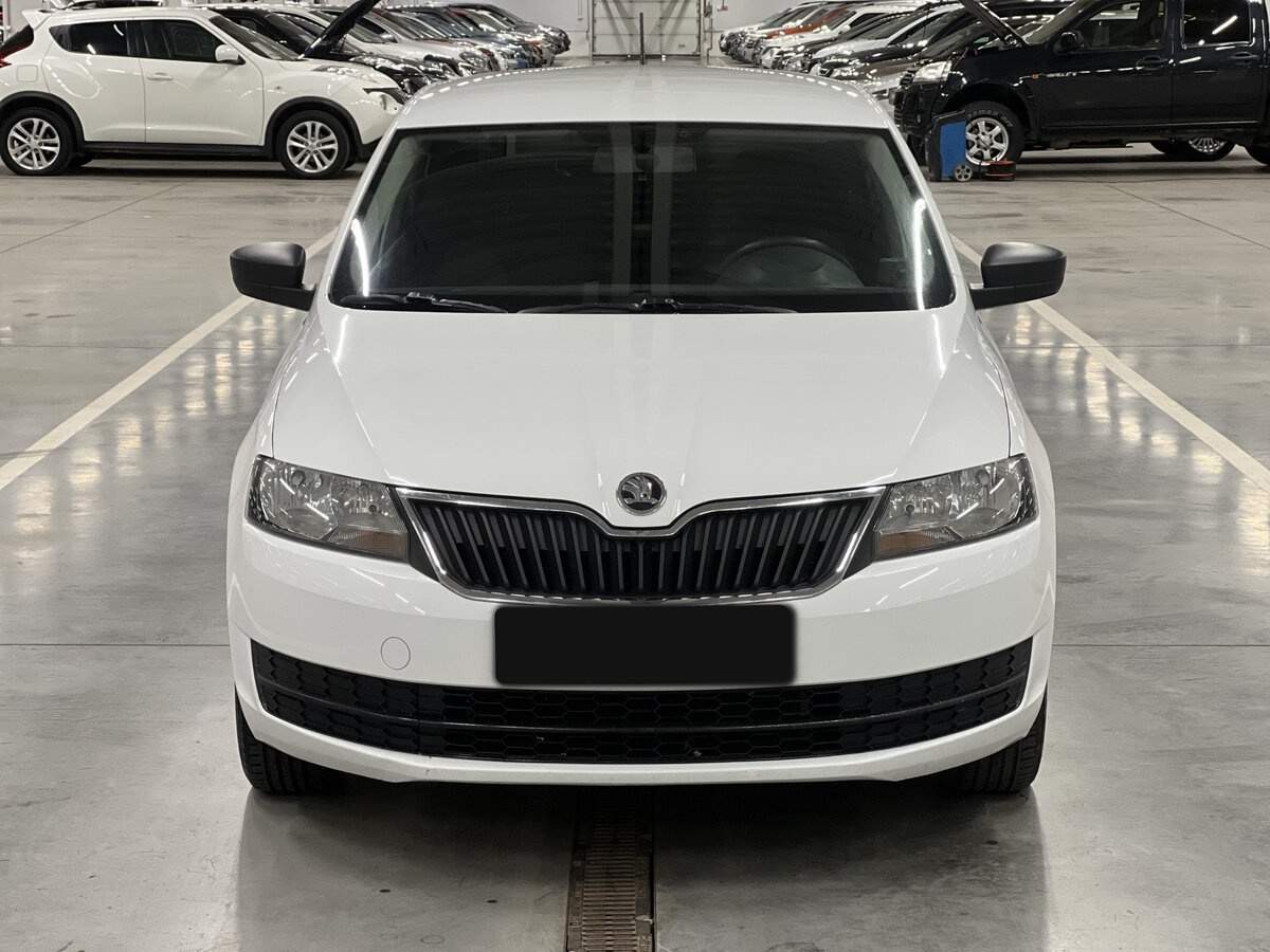 Skoda Rapid б/у, 2016, Механическая. Фото: #1