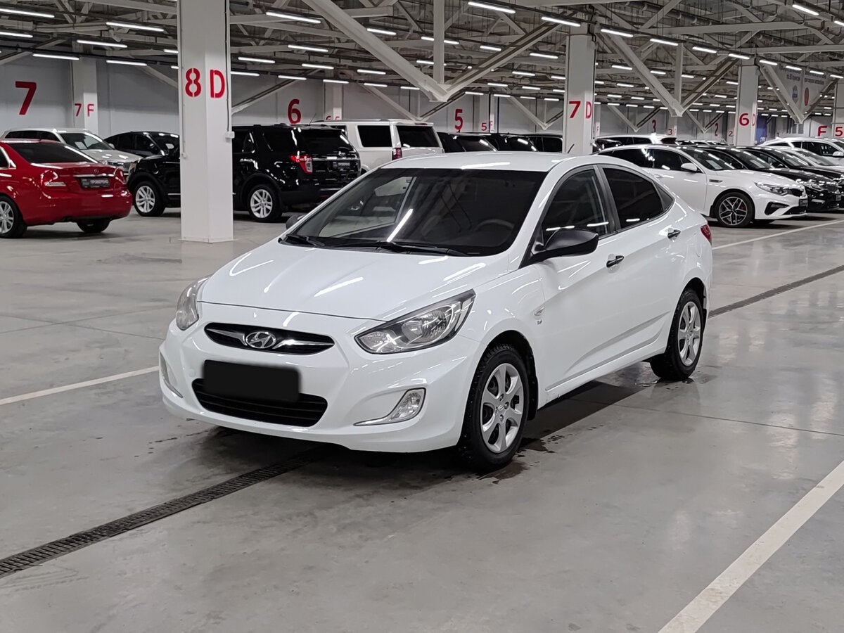 Hyundai Solaris б/у, 2013, Механическая. Фото: #0