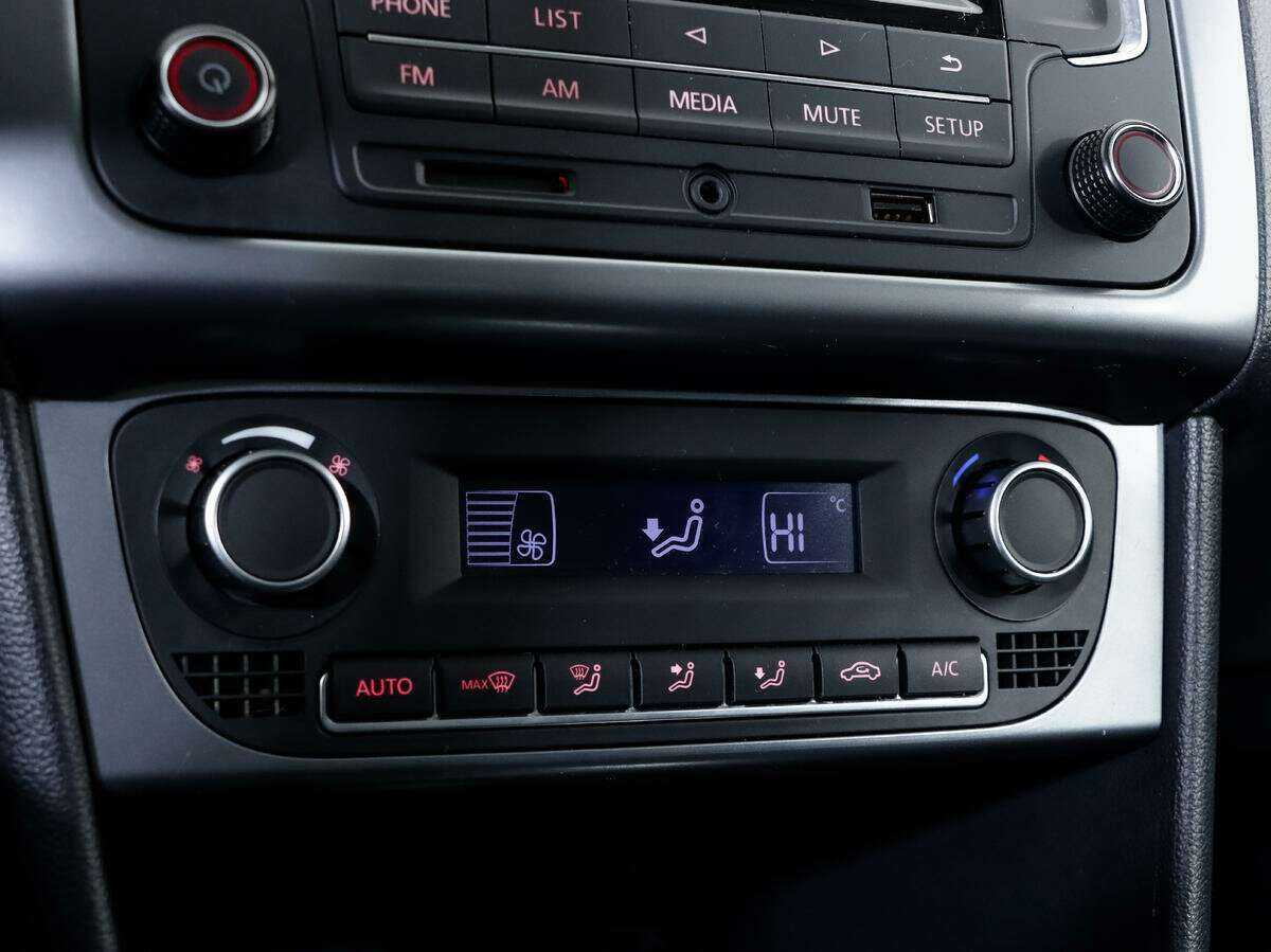 Volkswagen Polo б/у, 2016, Механическая. Фото: #17