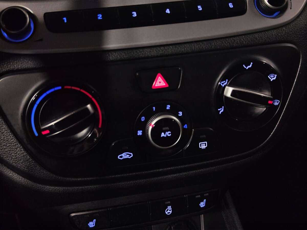 Hyundai Solaris б/у, 2018, Автоматическая. Фото: #11