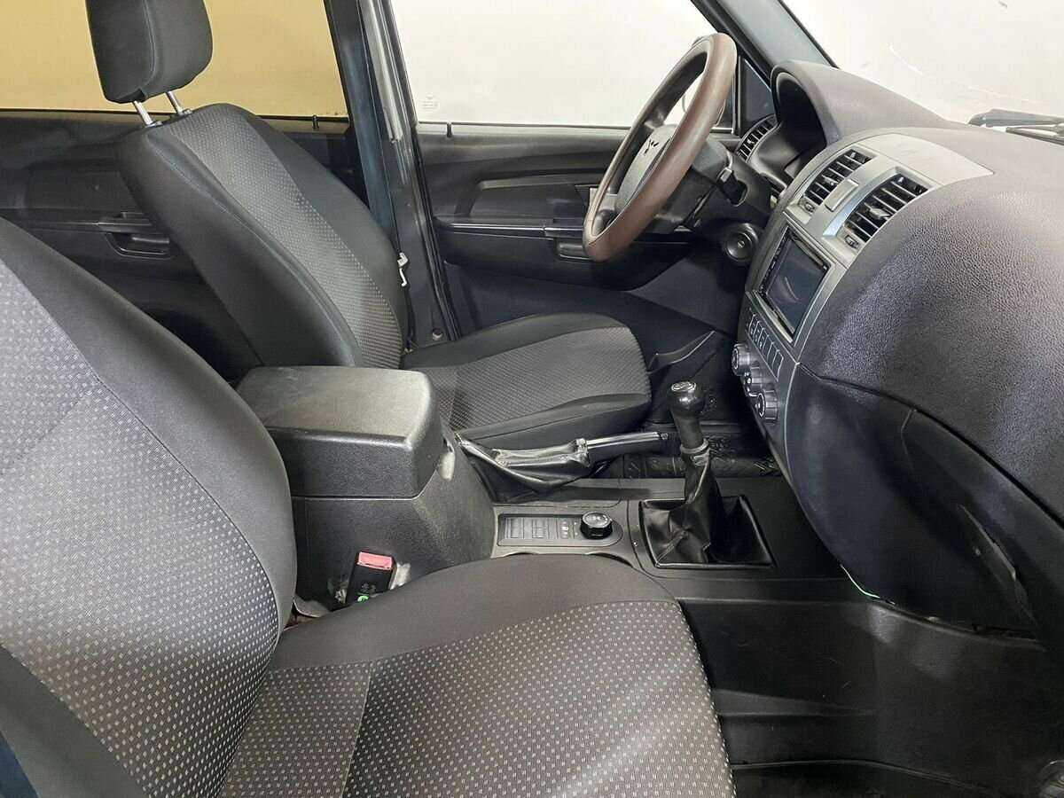 УАЗ Patriot б/у, 2016, Механическая. Фото: #9