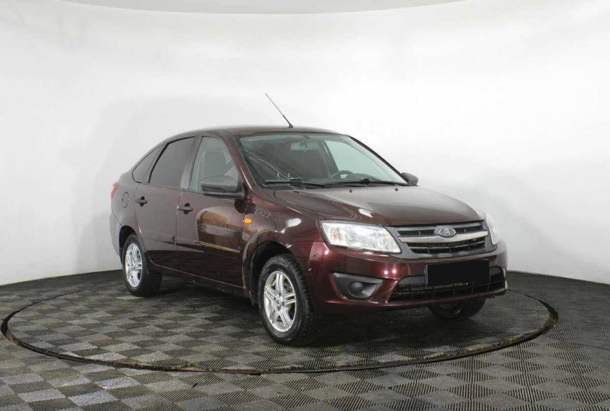 Lada (ВАЗ) Granta б/у, 2015, Механическая. Фото: #2