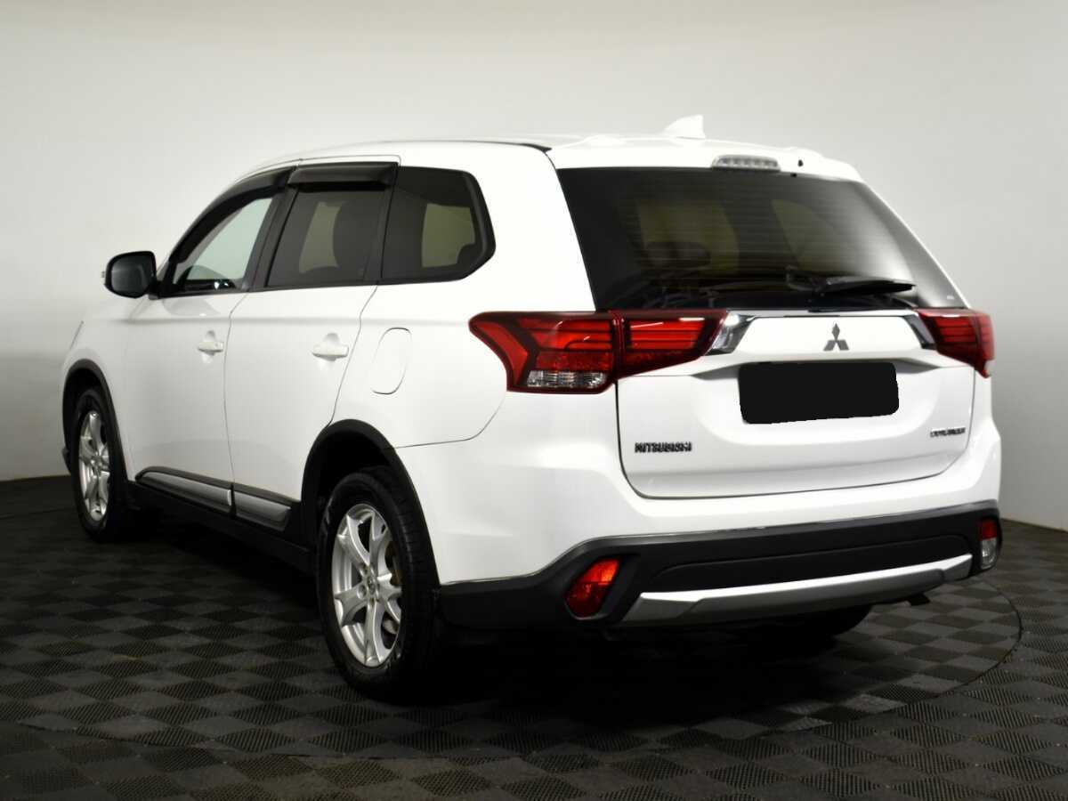 Mitsubishi Outlander б/у, 2017, Вариатор. Фото: #5