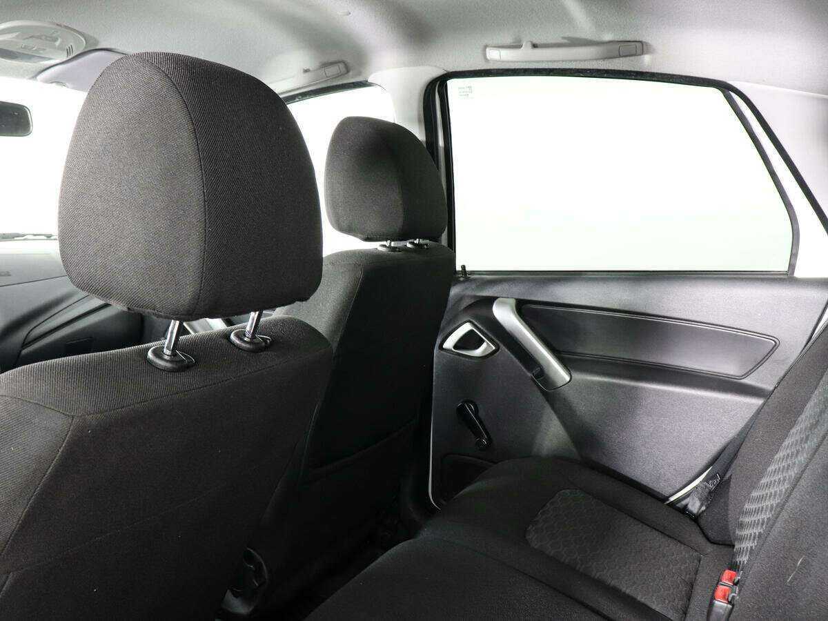 Lada (ВАЗ) Granta б/у, 2020, Механическая. Фото: #11