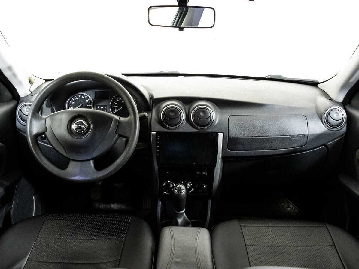 Nissan Almera б/у, 2016, Механическая. Фото: #9