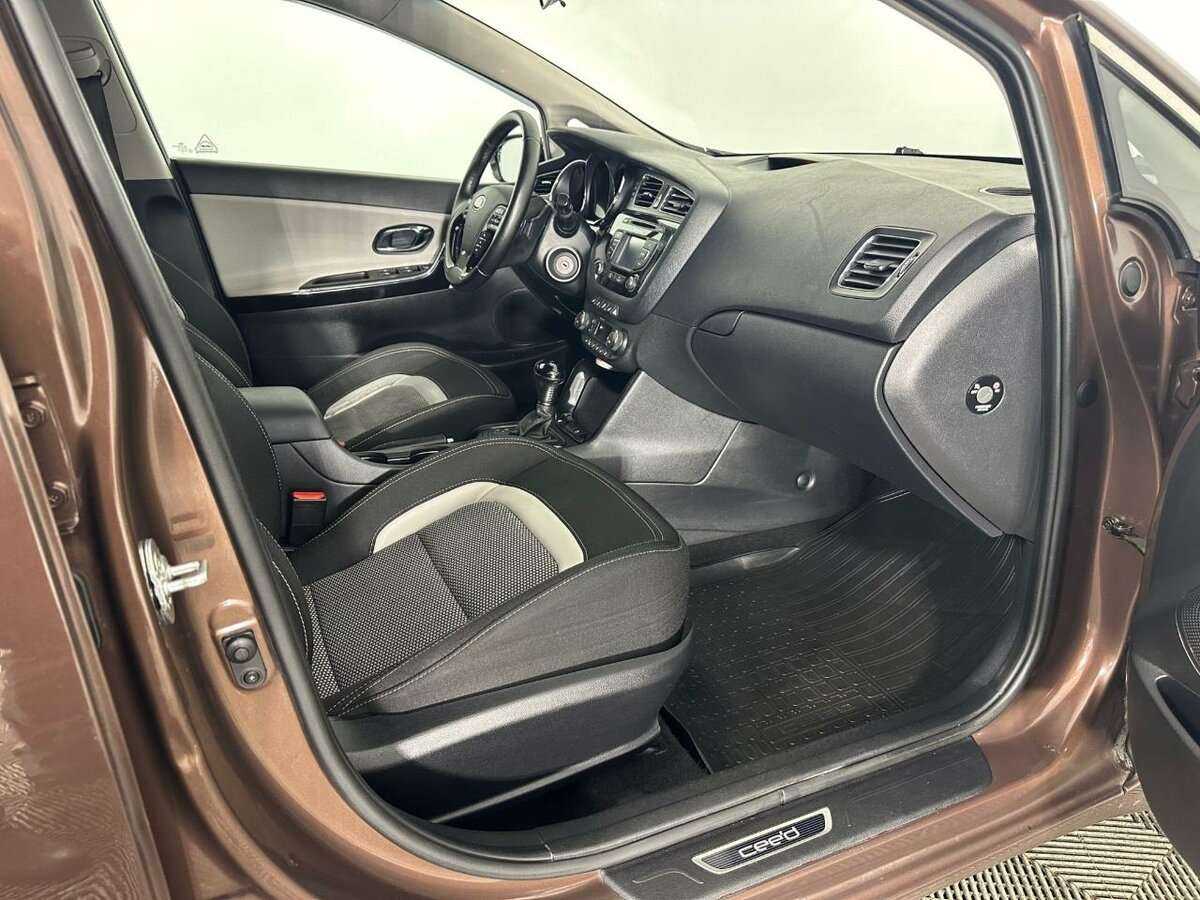 Kia Ceed б/у, 2014, Автоматическая. Фото: #13
