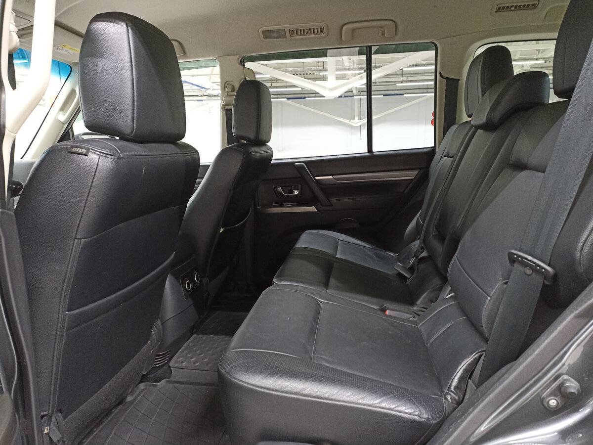 Mitsubishi Pajero б/у, 2012, Автоматическая. Фото: #11