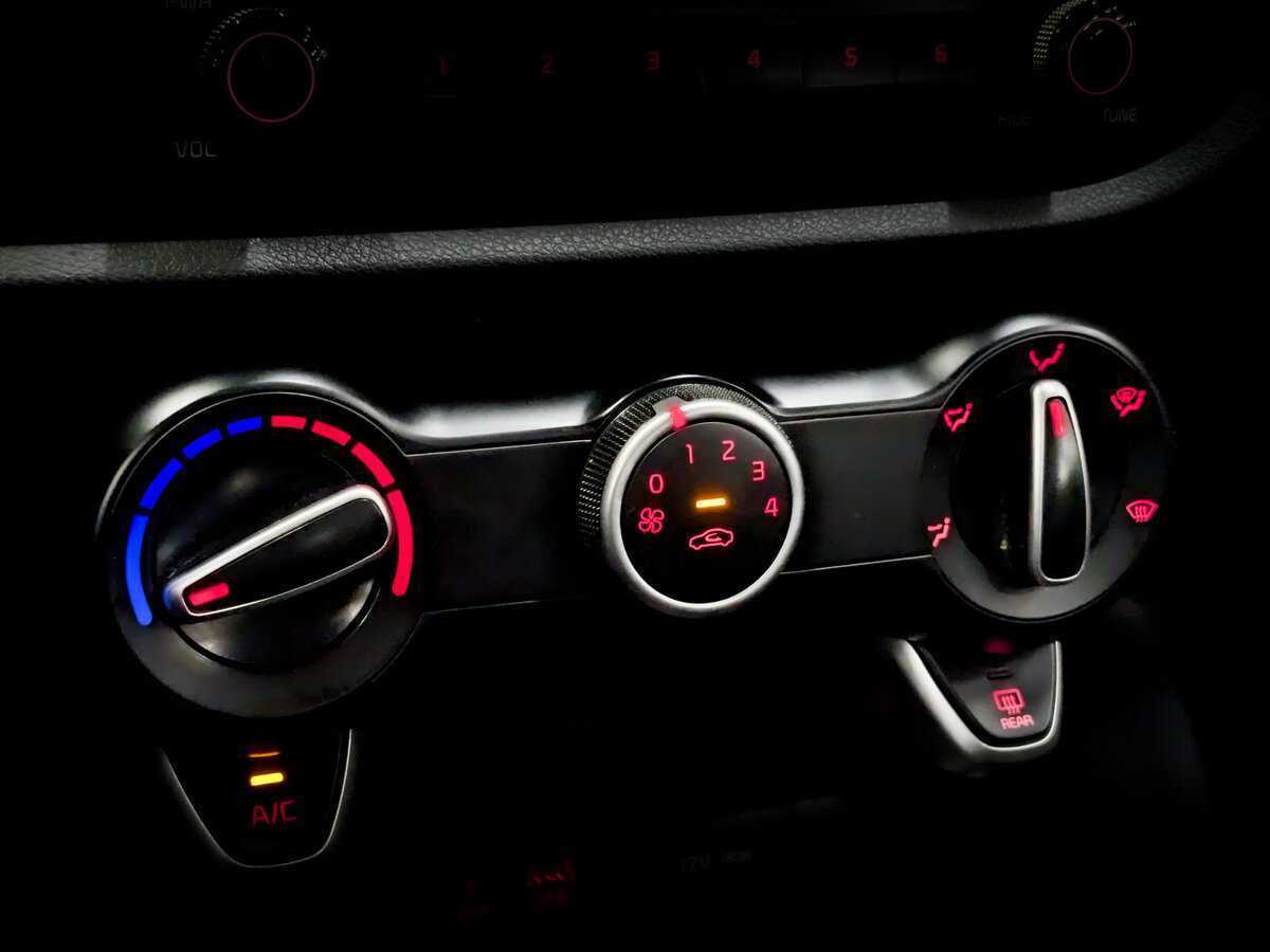 Kia Rio б/у, 2020, Автоматическая. Фото: #22