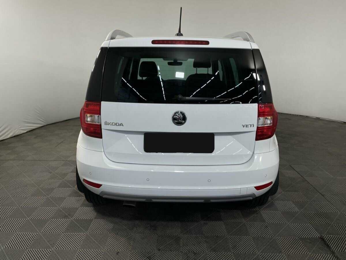 Skoda Yeti б/у, 2017, Автоматическая. Фото: #2