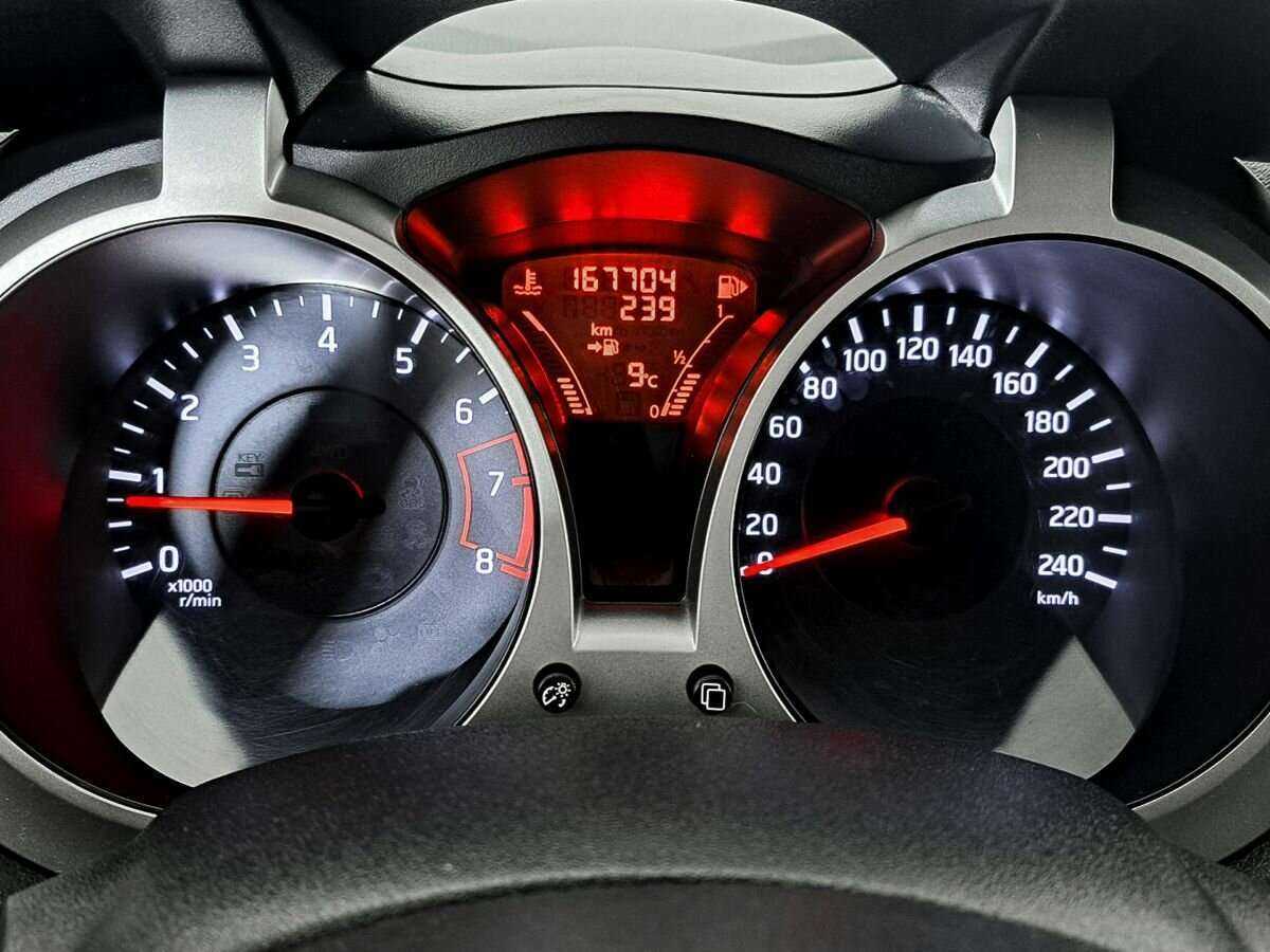 Nissan Juke б/у, 2012, Механическая. Фото: #10